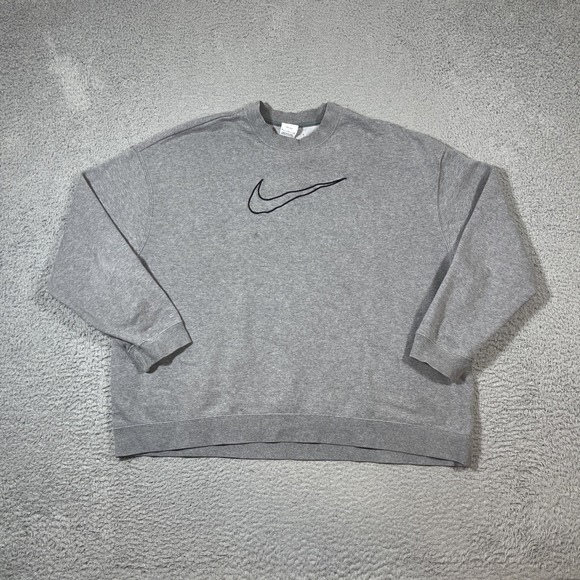 Nike Women's XL Dri-Fit Get Fit Graphic Crewneck Sweatshirt Heather Gray - Picture 1 of 9